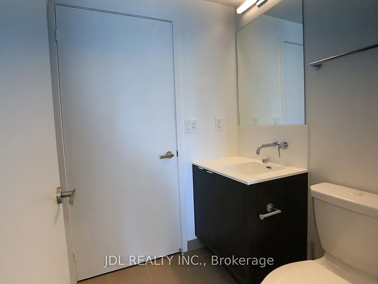 88 Harbour St #1705 — Photo 10