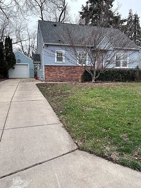 329 S Nelson Ave photo 1