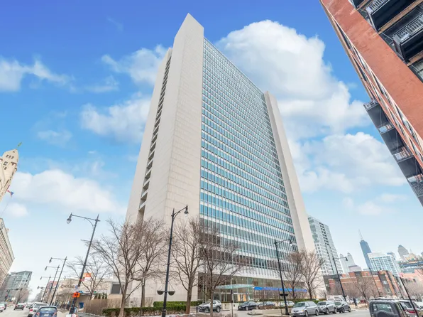 500 W Superior St Unit 1311, Chicago, IL 60610