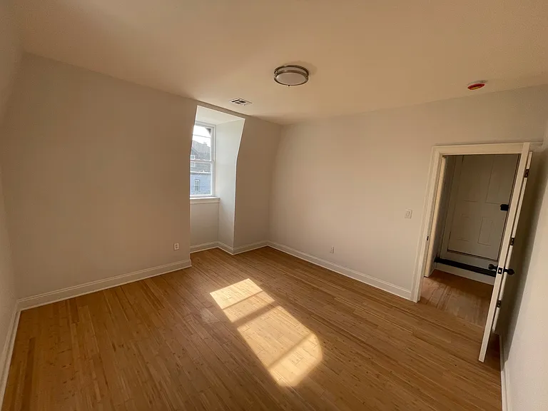 701 Main St #BH — Photo 3