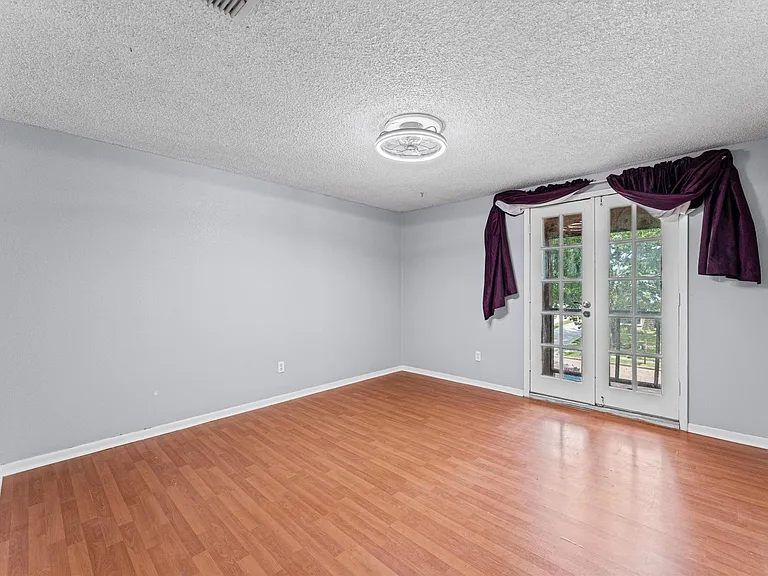 11914 Meadowtrail Ln — Photo 15