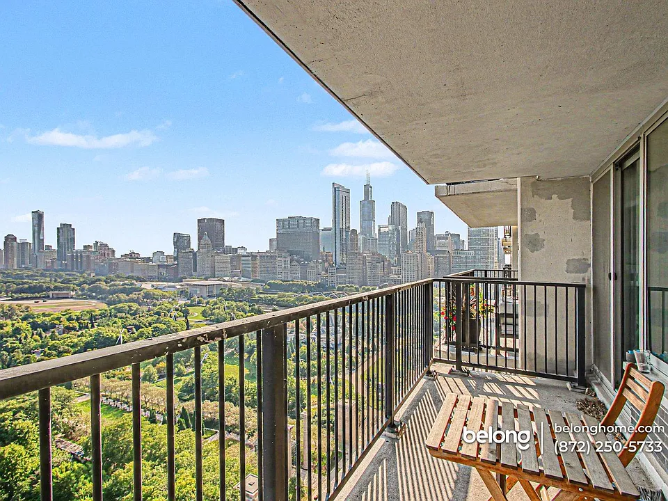 400 E Randolph St #2611