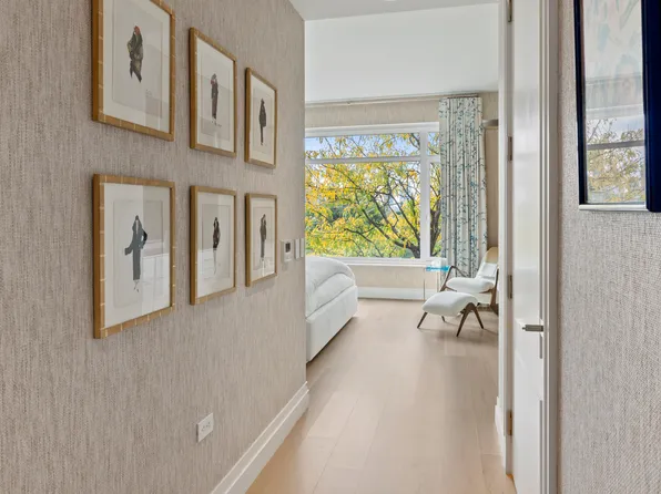 70 Vestry Street image 7 of 13