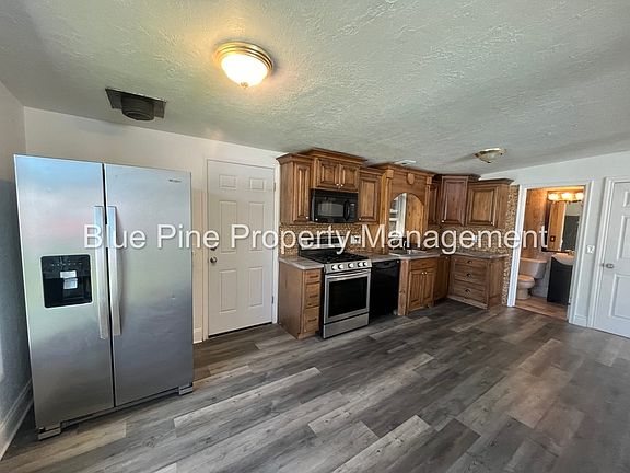 5th image of 2206 Wahlquist Dr