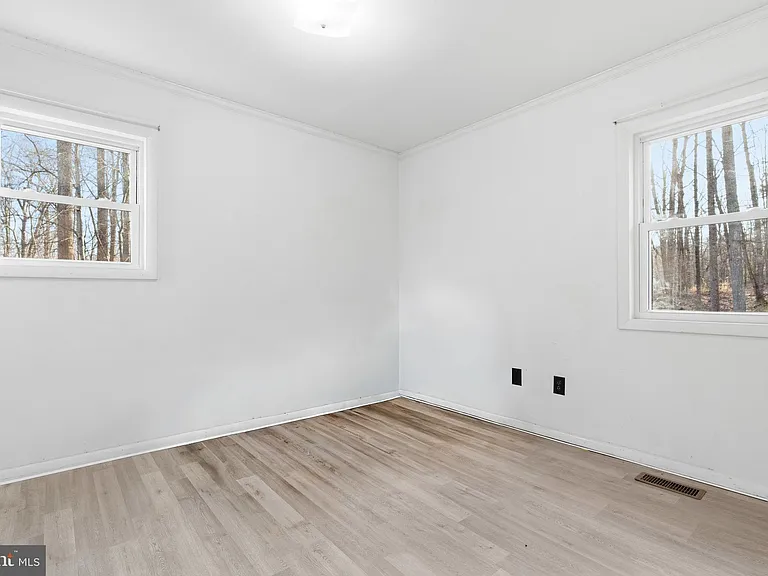 1330 Jason Ln — Photo 31