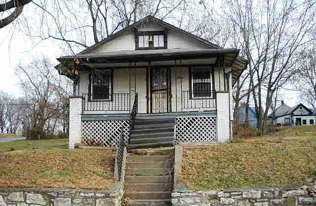 1st image of 2965 Hutchings St