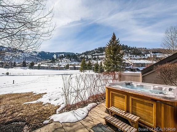 4th image of 1524 Deer Valley Dr N