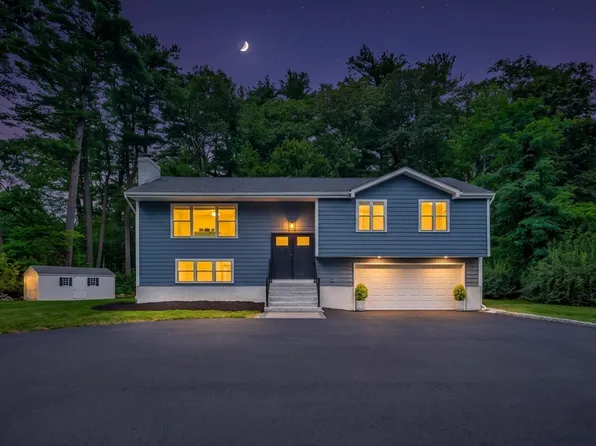 8 Willowdale Dr, Lynnfield, MA 01940