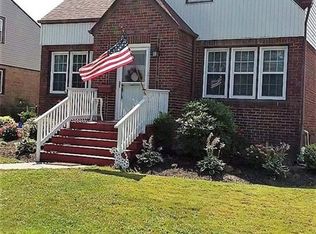 192 Lowell Rd, Buffalo, NY 14217