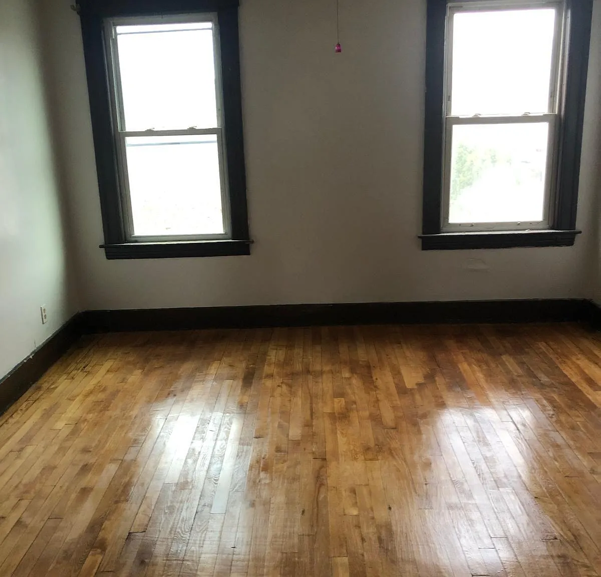 3 bed, 1450 sqft, $2,250 — Photo 2