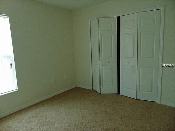 4th image of 1001 E Clifford Ave