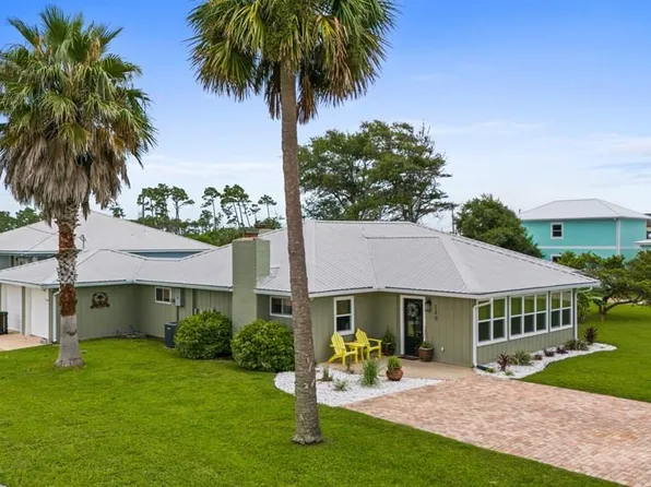 140 Pine St, Mexico Beach, FL 32456