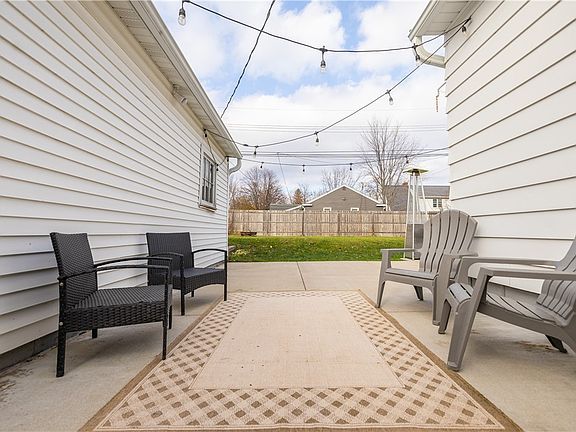 4th image of 1710 Laurel Avenue