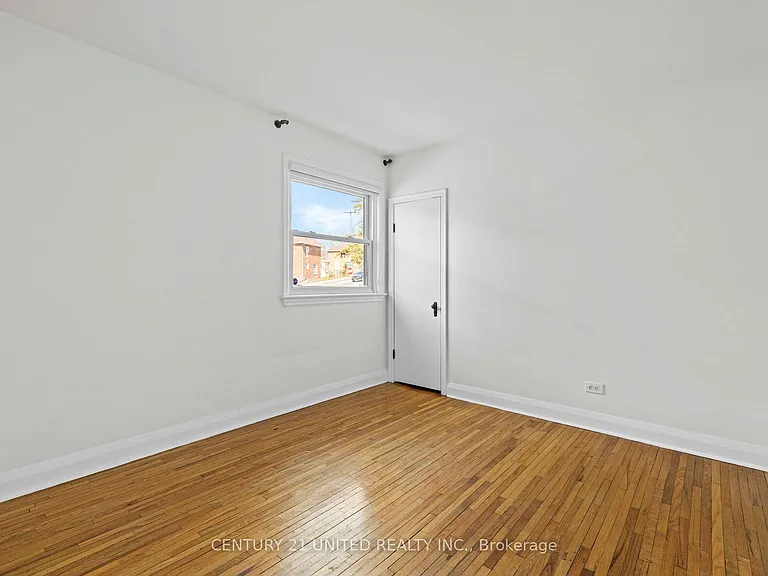 661 Rubidge St — Photo 17
