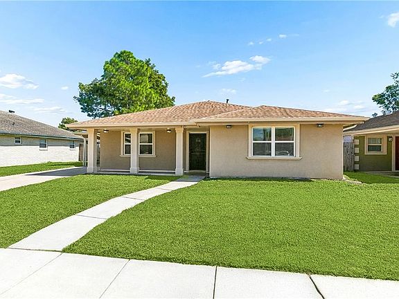 3rd image of 4735 Rosalia Dr
