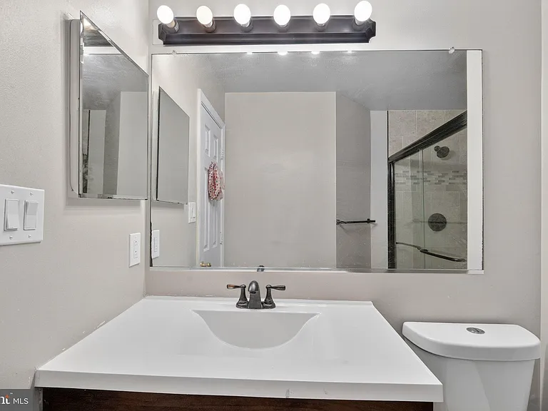 3818 Early Glow Ln — Photo 31