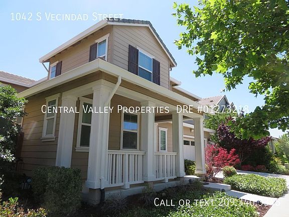2nd image of 1042 S Vecindad St