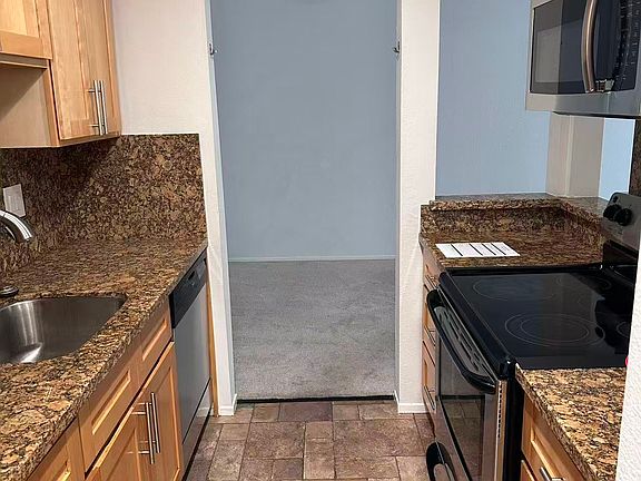 3rd image of 5252 Shelter Creek Ln