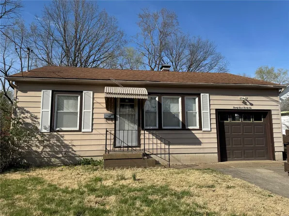 2322 Alexander St, Murphysboro, IL 62966