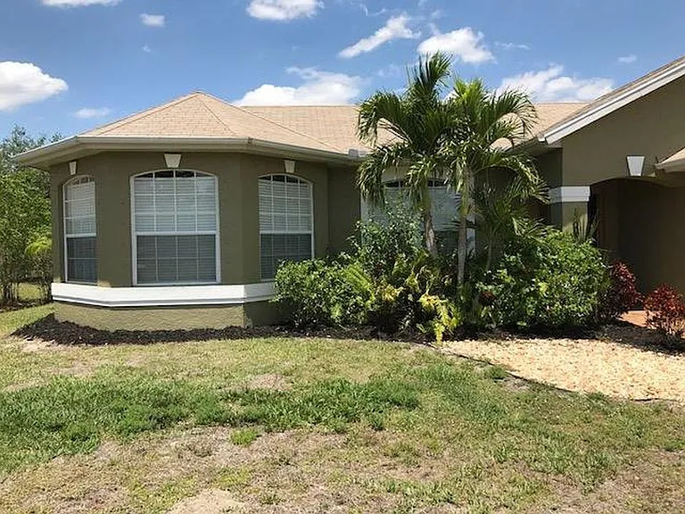 1225 SW Fountain Ave — Photo 22