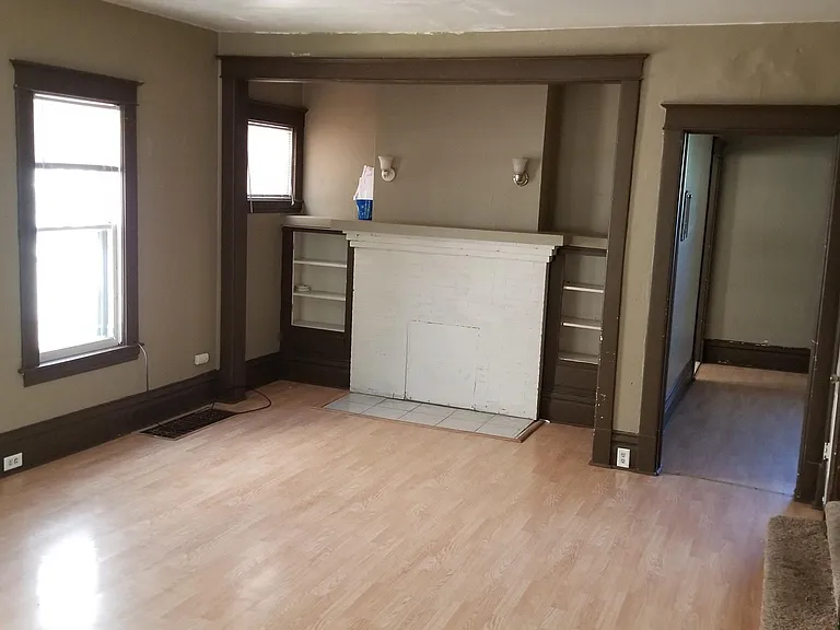 914 W Lovell St — Photo 4