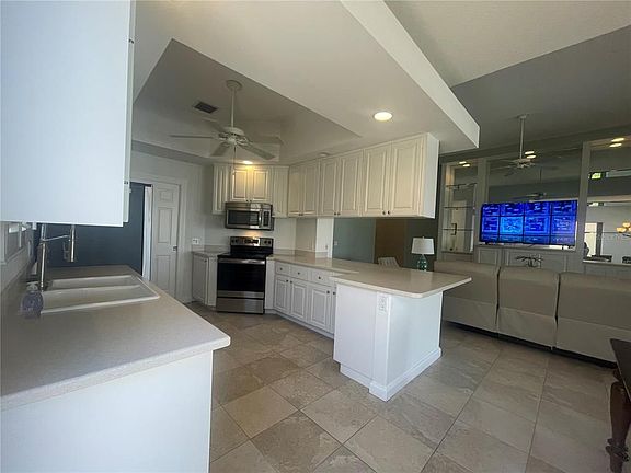 5th image of 5851 Benevento Dr