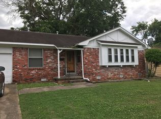 7305 Debbie Dr, Little Rock, AR 72209