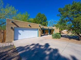 2401 Dietz Farm Rd NW, Los Ranchos De Albuquerque, NM 87107