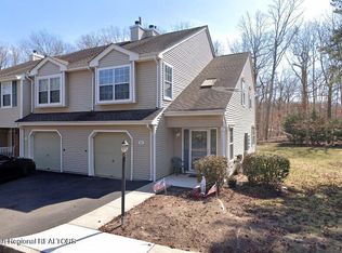 301 Wales Ln, Toms River, NJ 08753