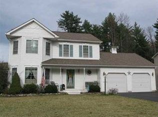 44 Whitney Rd S, Saratoga Springs, NY 12866