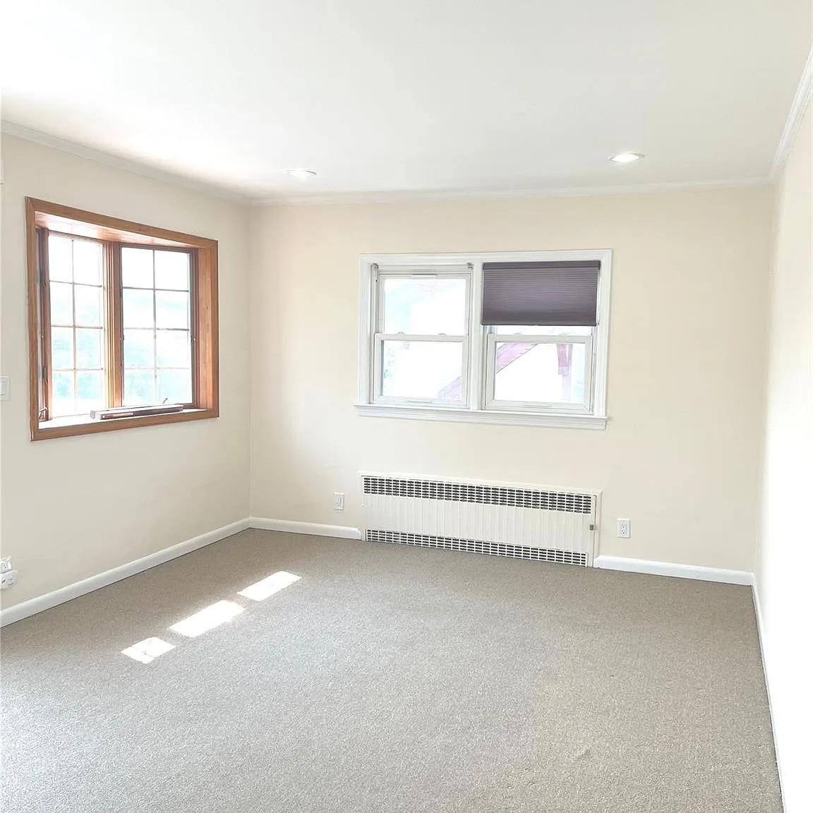 3 bed, 1.0 bath, 1000 sqft, $4,500 — Photo 4