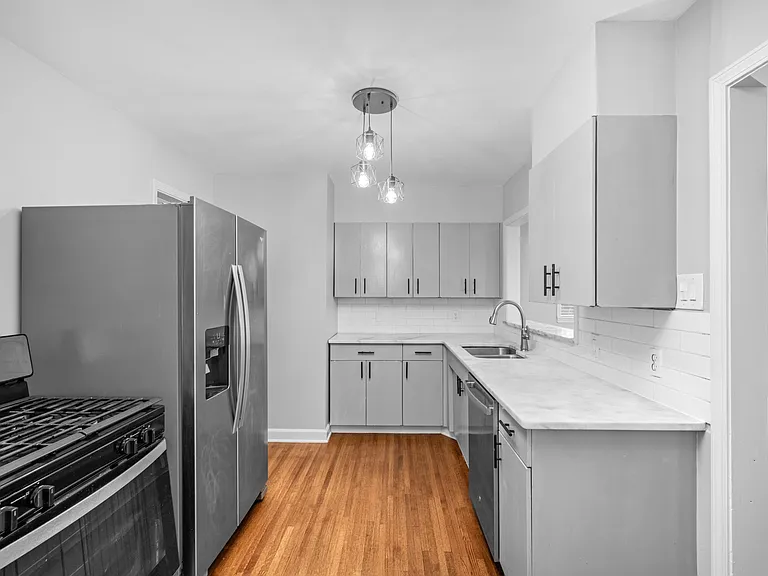 1453 Colonial Rd — Photo 12
