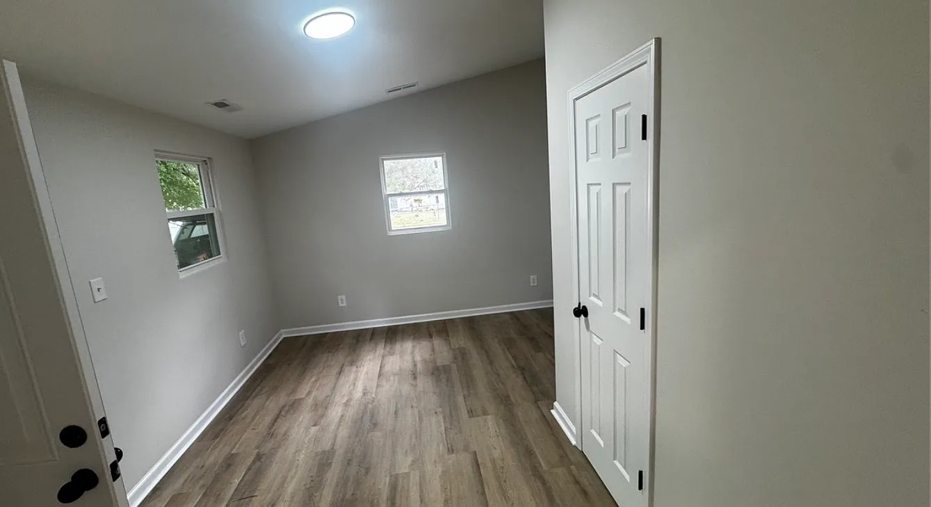 4 bed, 1104 sqft, $1,450 — Photo 3