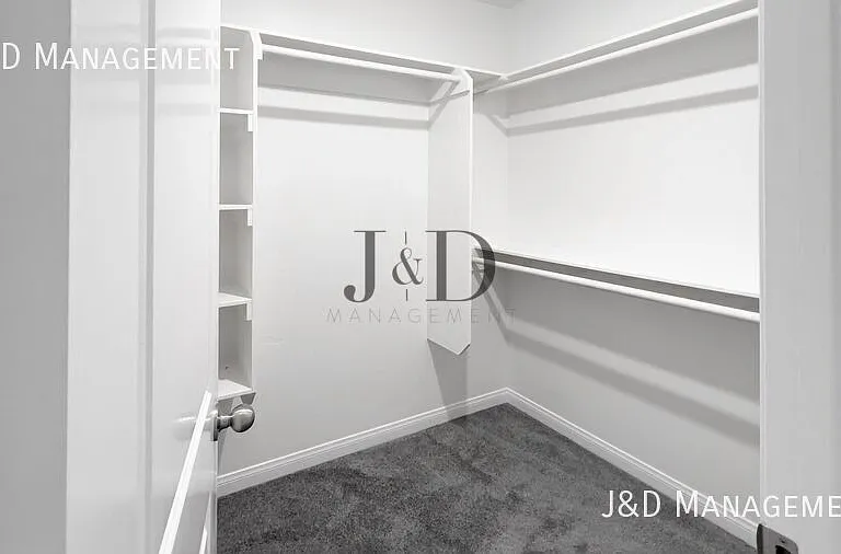 1134-1148 Fresno St — Photo 11