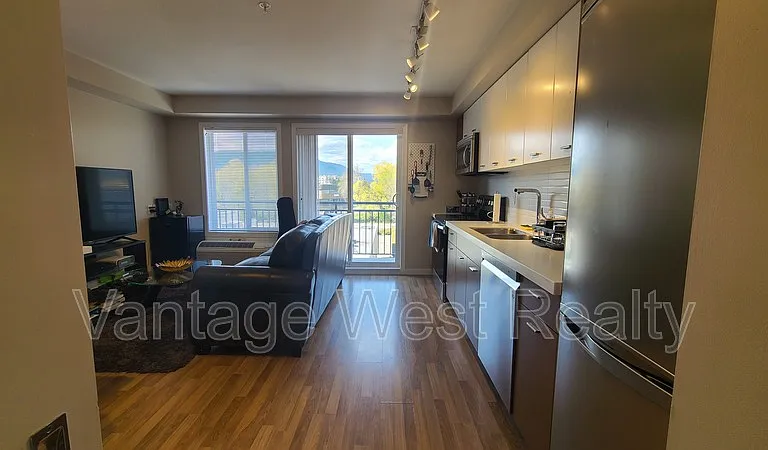 1550 Dickson Ave #318 — Photo 4