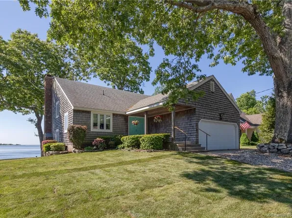 305 Millstone Rd E, Waterford, CT 06385