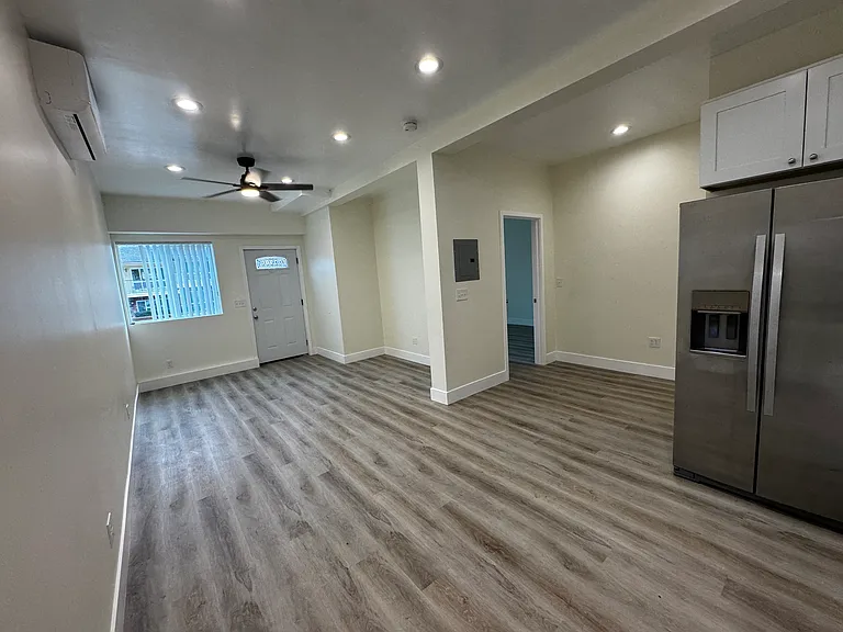 1821 E 17th St #101 — Photo 4