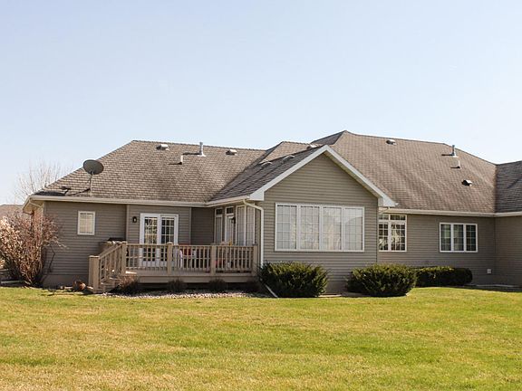 4th image of 3021 Burnham Dr