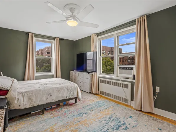 67-12 Yellowston Boulevard image 11 of 18