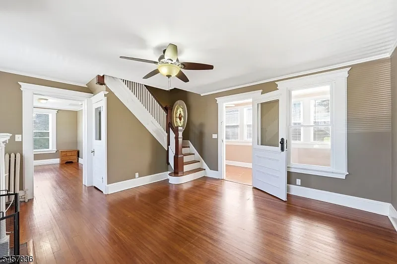 3 bed, 1.5 bath, $2,700 — Photo 4
