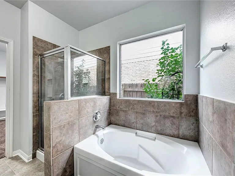 604 Spanish Oak Ter — Photo 19
