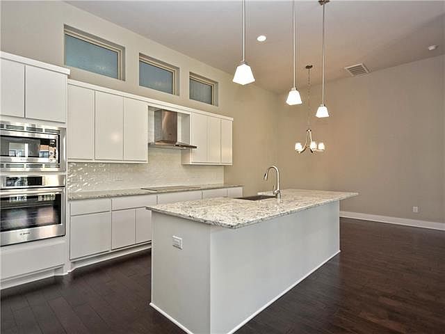 1st image of 13326 Galleria Cir