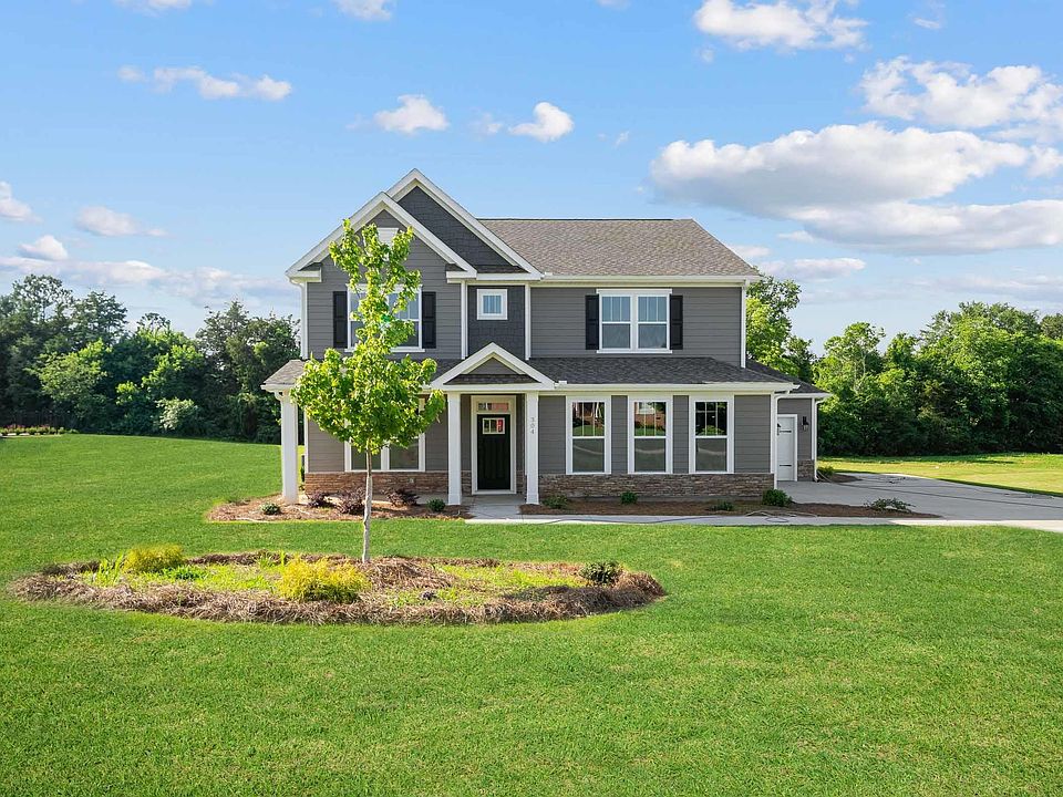 1st image of 304 Oakmonte Cir