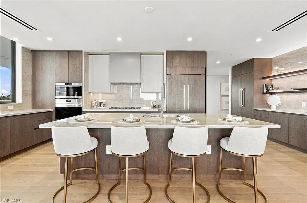 5100 Seagrass Blvd — Photo 2
