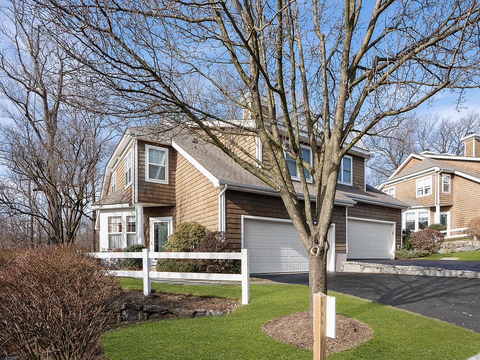 1st image of 9 Wyldwood Dr