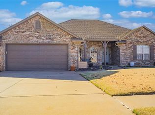 254 E Raleigh Ter, Mustang, OK 73064