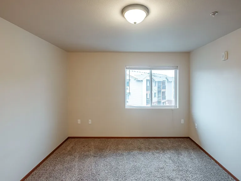 Lafayette Place Apartments — Photo 41