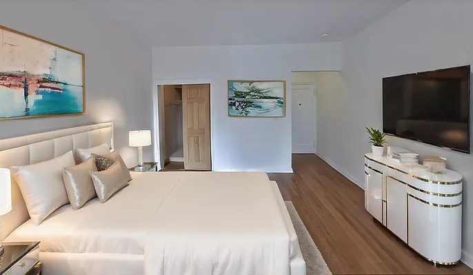 Rented by CitySites Real Estate Group | media 3