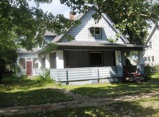 215 E 5th Ave, Redfield, SD 57469