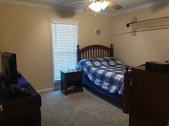 5th image of 950 Country Estates Dr